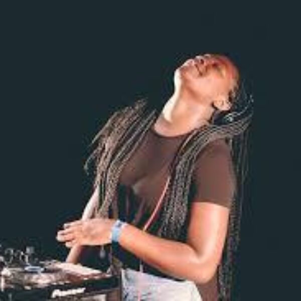 Nídia Returns With Kuduro and Tarraxo Straight From Afro-Lisbon