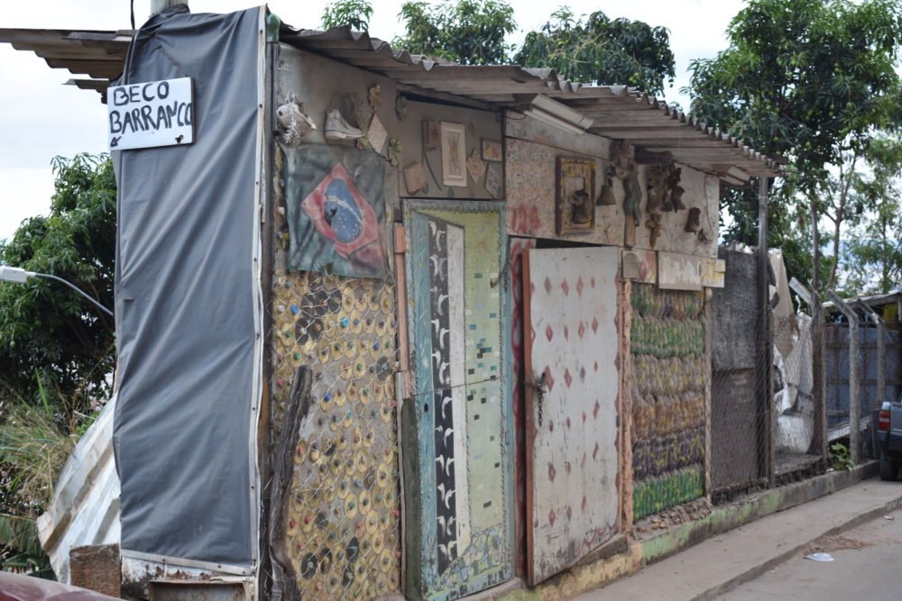 Shopfront near Roots Ativa