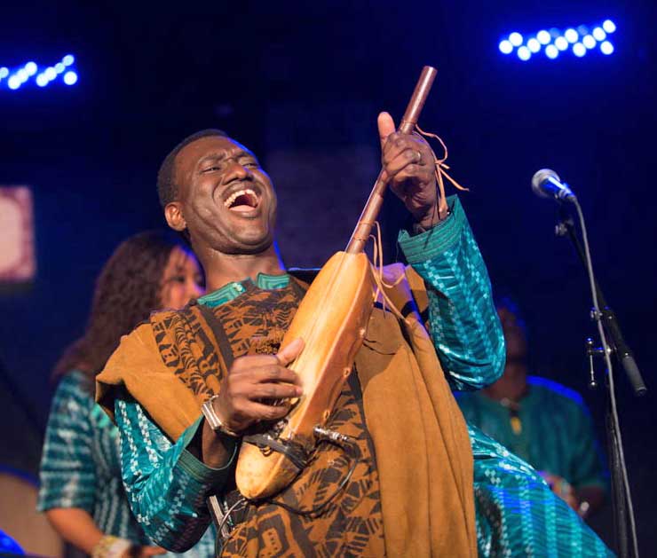 Bassekou Kouyate live video from Afropop's 25th Anniversary Gala!